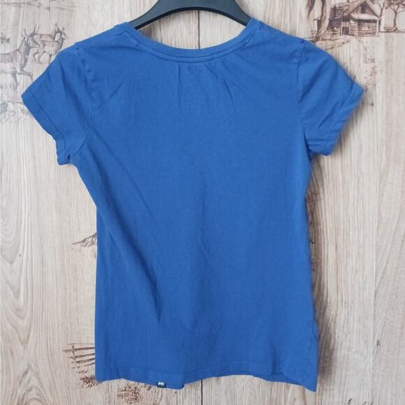 47 Brand Philadelphia Phillies Team Logo V neck Tee shirt Size Small - Picture 4 of 7